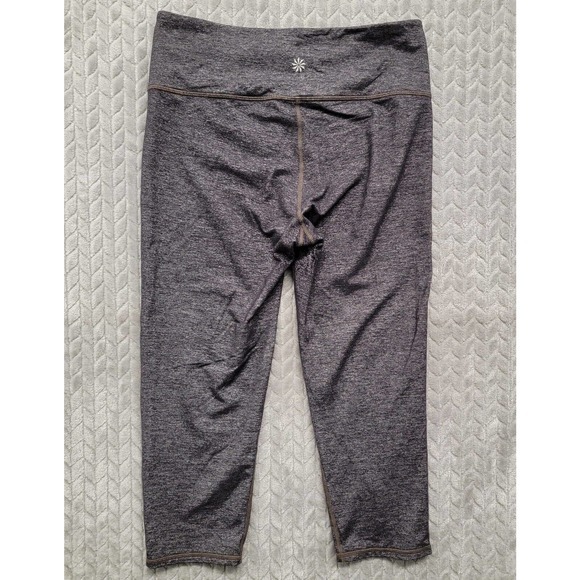 Athleta Quest Chaturanga Capri Gray Women's Size Medium Leggings 212387 $64 - Picture 7 of 10